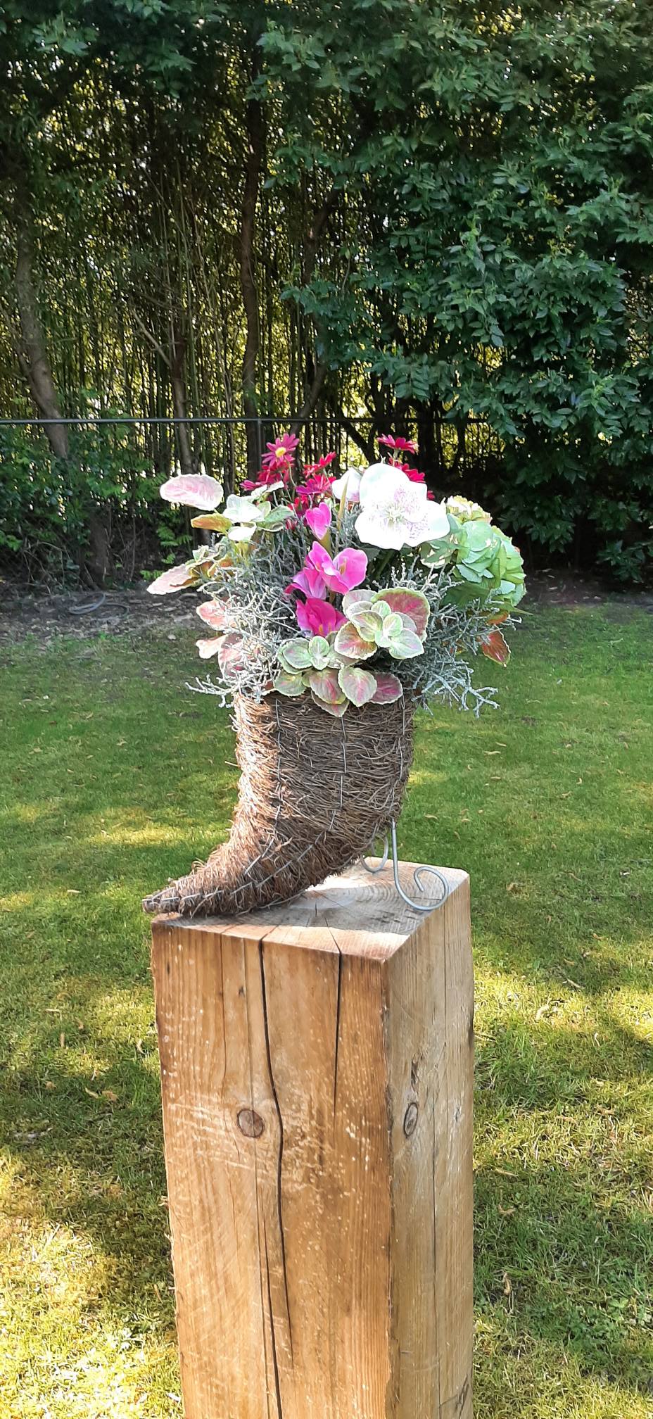 Luxe zijden bloemstuk van Verdia